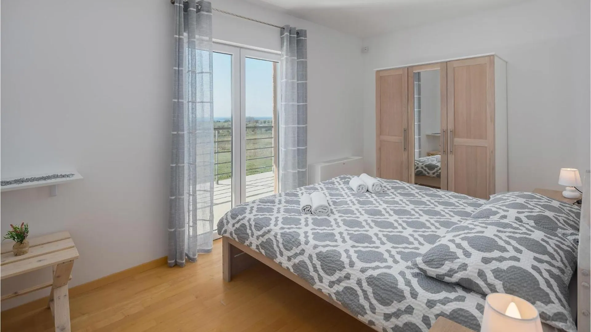 Lovely Home In Vodnjan With Kitchen